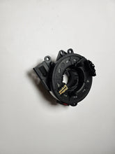 Oryginalny BMW E46 E39 E38 Z4 E85 E86 X3 E83 Pierścień ślizgowy taśma spiralna 8376444 8376443